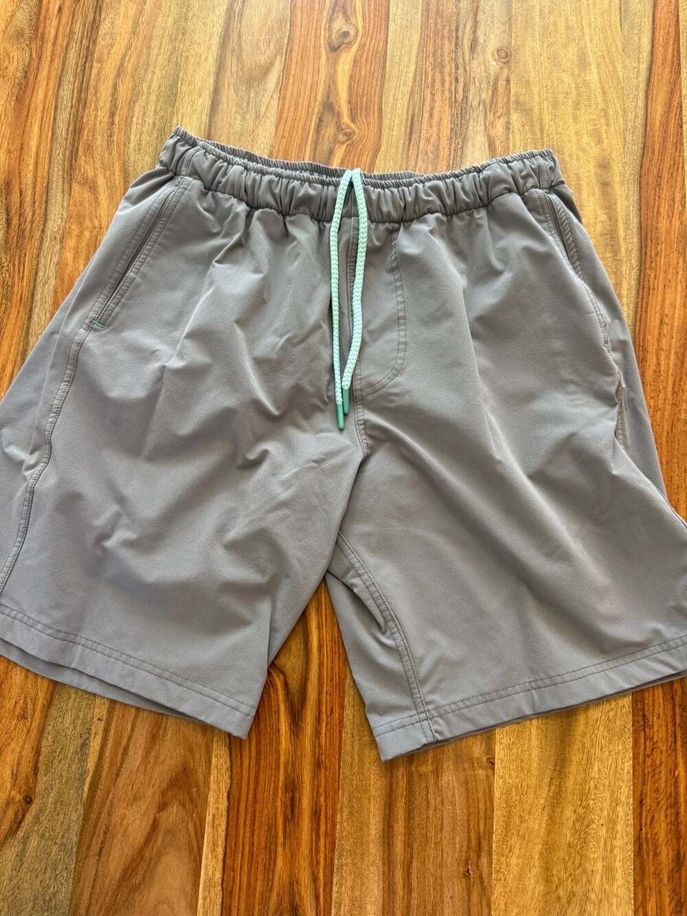 Myles Apparel Standard Athletic Shorts Size L Gray